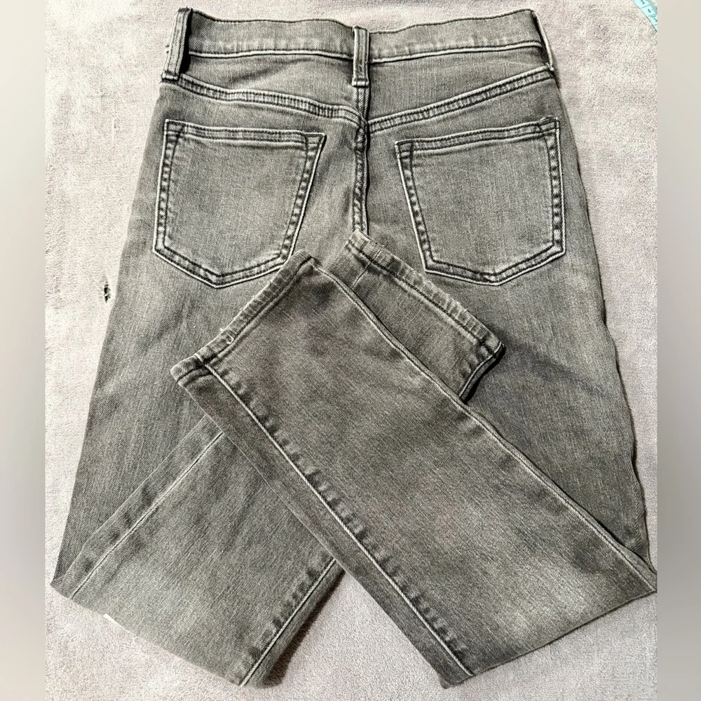 Old Navy Gray Slim Jeans for Kids. NWT